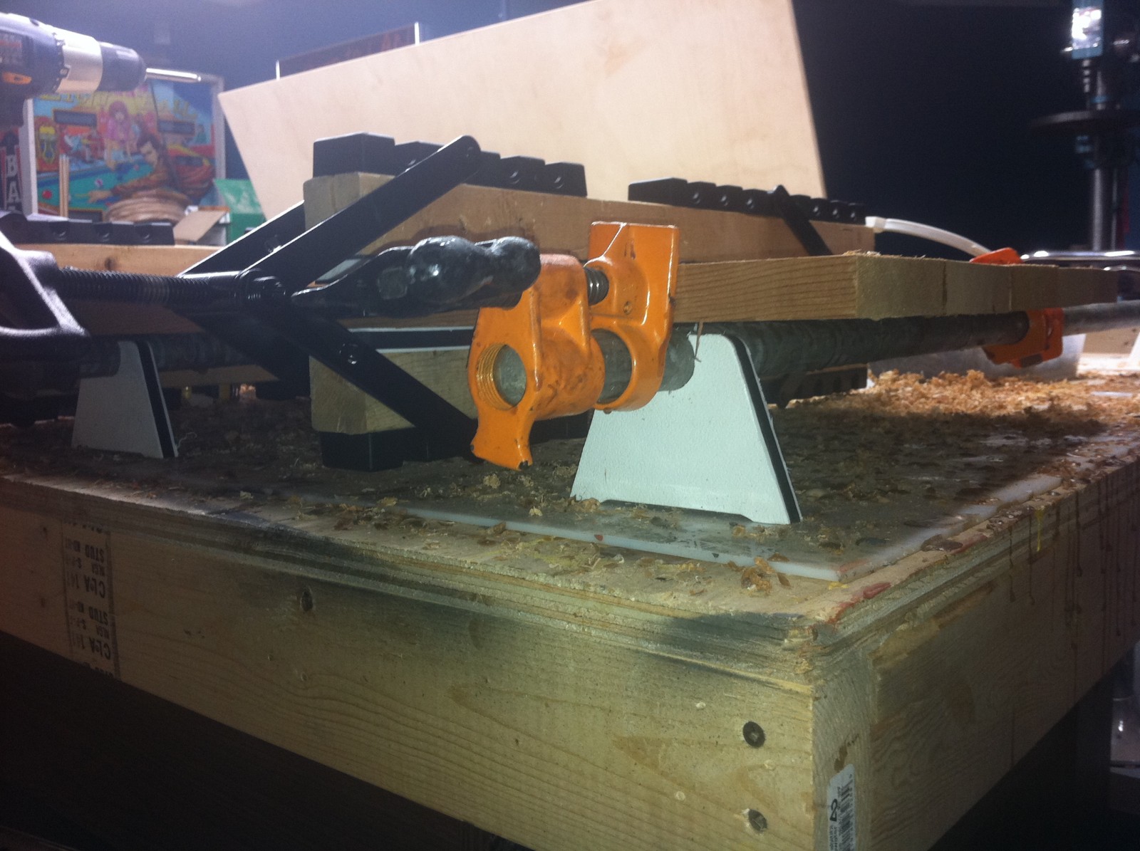 Wood gluing bar clamp stands