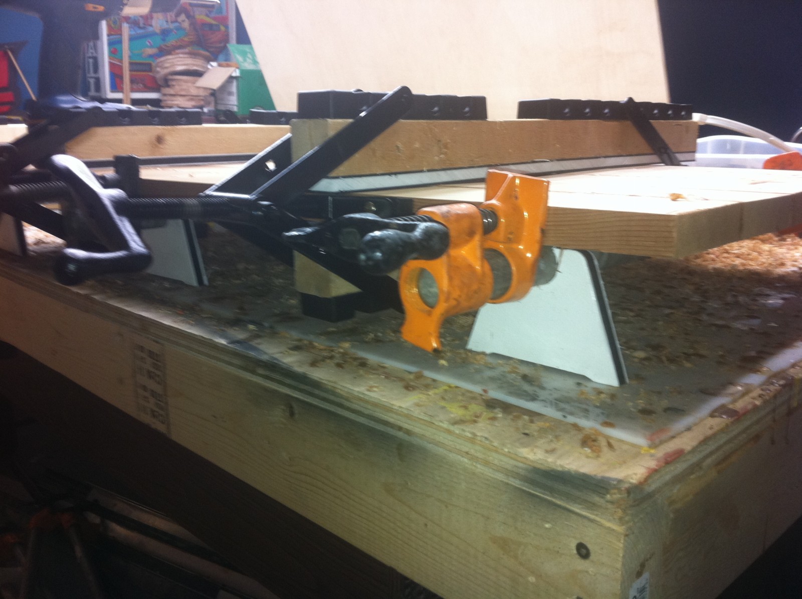 Wood gluing bar clamp stands